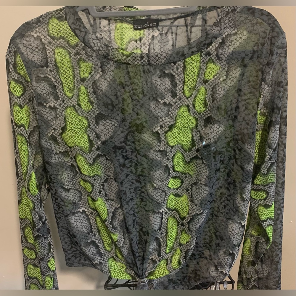 Green and Gray Snakeskin Print Sheer Long Sleeves top Very Gently worn size 2XL